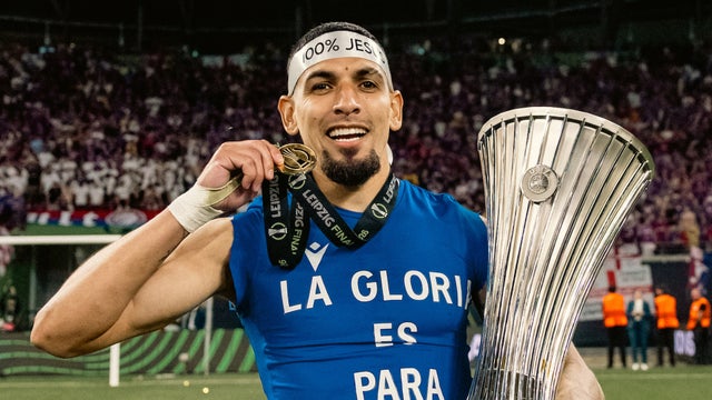 Nottingham Forest, doblemente campeón de Champions League, ofrece millonada por Daniel Muñoz - @CPFC