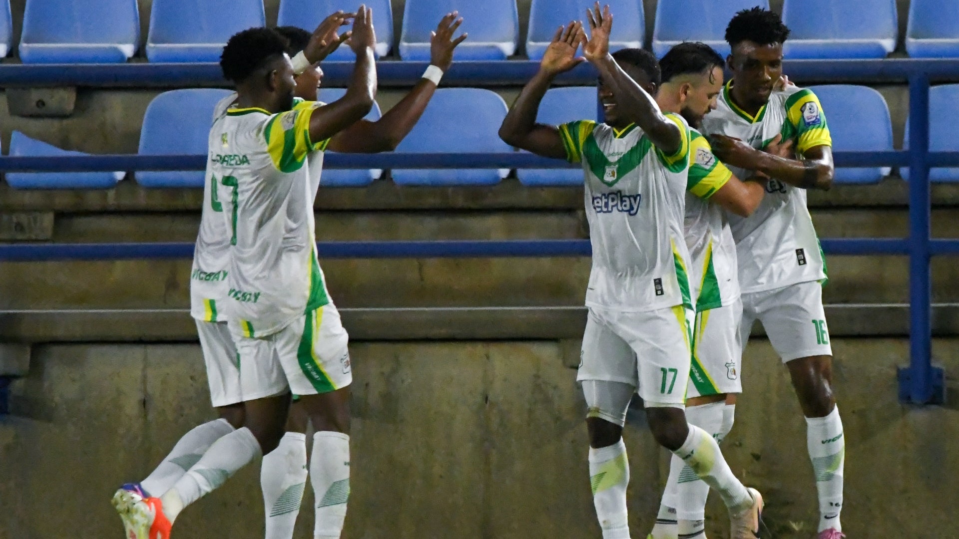 Deportes Quindío propinó dura derrota por 2-0 a Unión Magdalena - VizzorImage