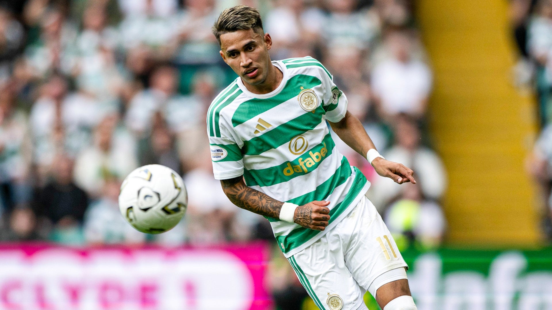 Camilo Durán anotó doblete en Escocia