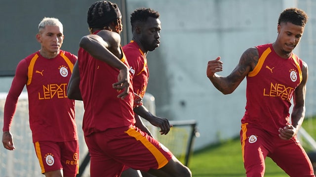 Dávinson Sánchez anotó un inesperado gol con Galatasaray
