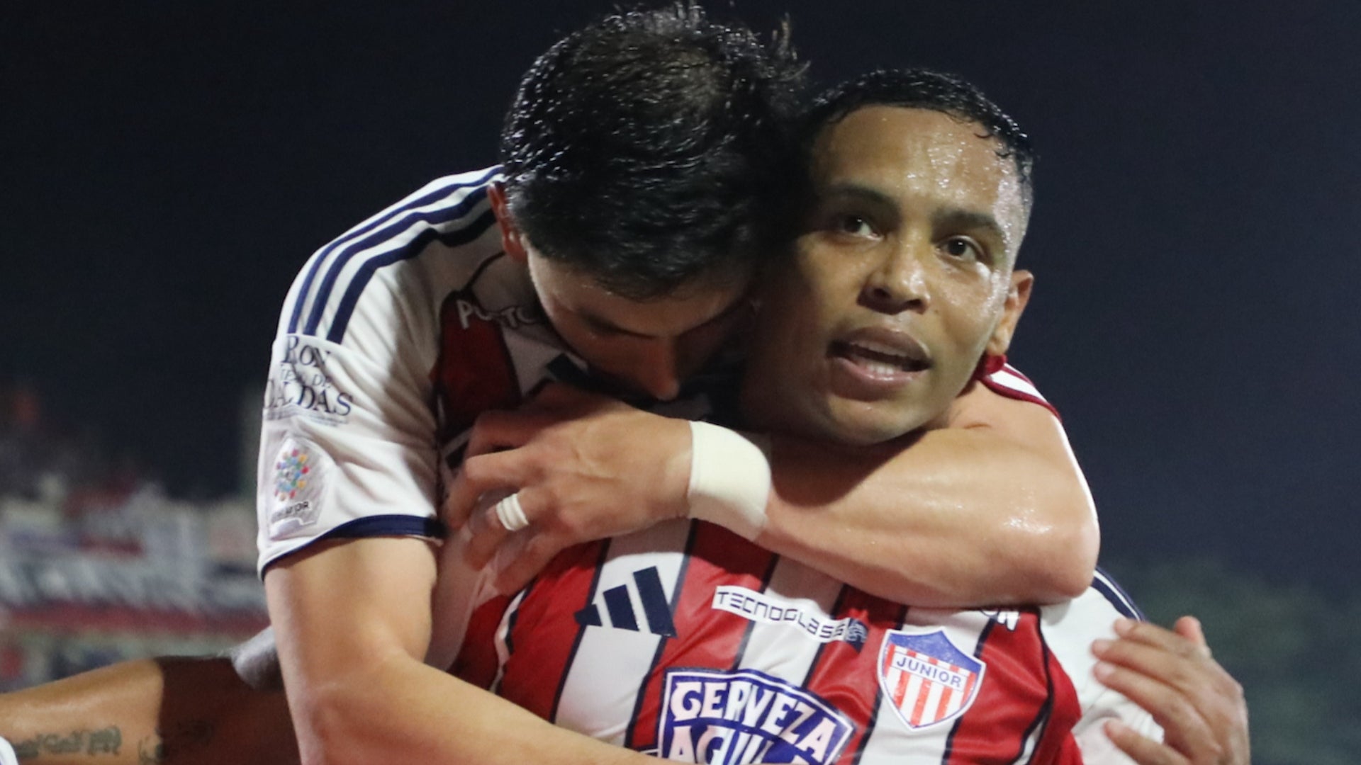 Muriel y su gol anulado ante Santa Fe por apretado fuera de lugar - VizzorImage