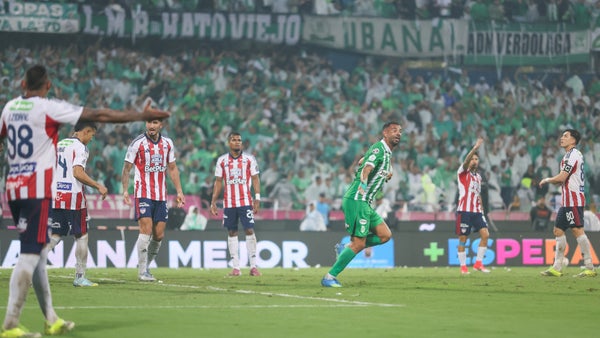 Carlos Antonio Vélez puso el foco en el partido entre Nacional y Junior Carlos Antonio Vélez puso el foco en el partido entre Nacional y Junior