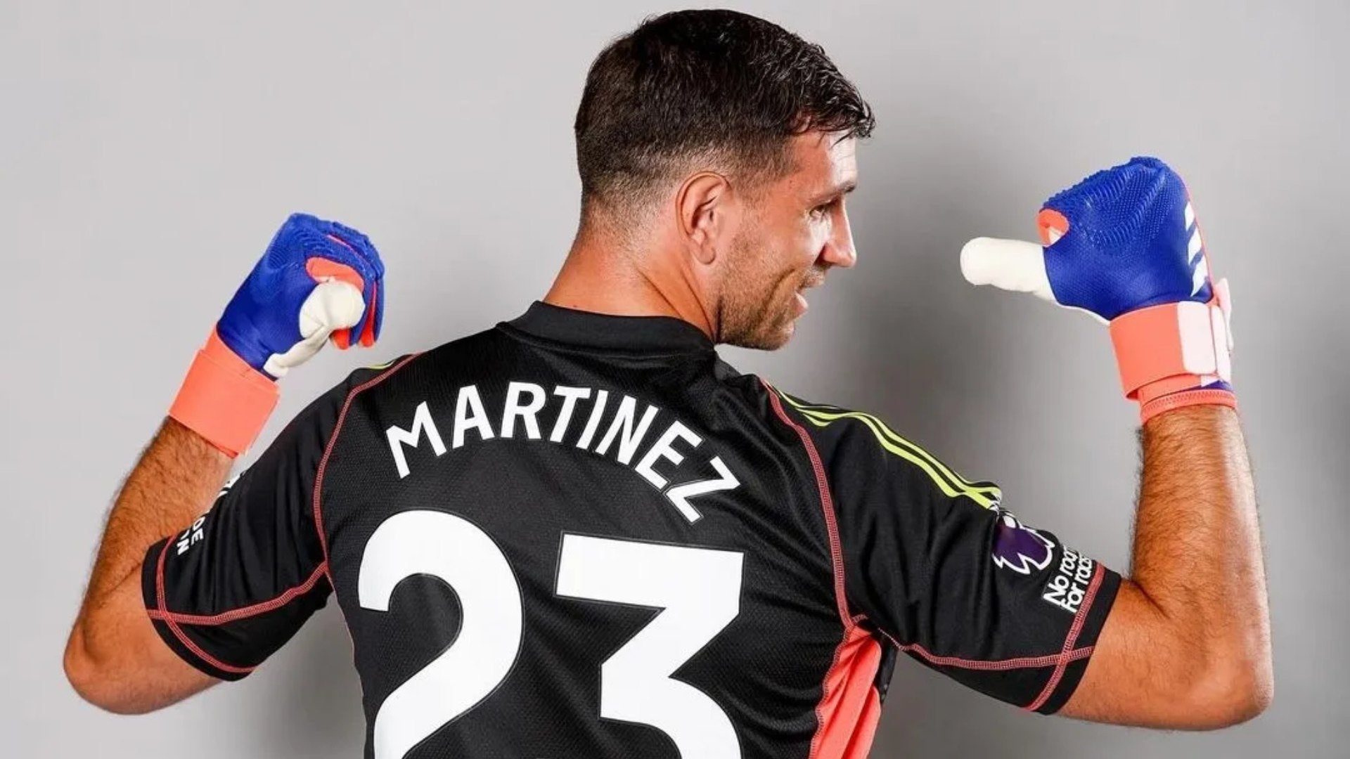 Dibu Martínez debutó con Chelsea