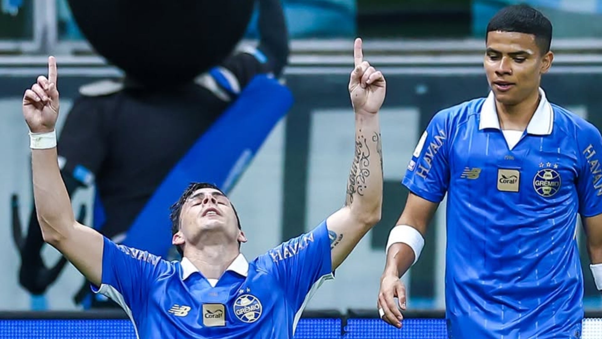 José Enamorado dio pase gol en remontada de Gremio a Chapecoense - @gremio