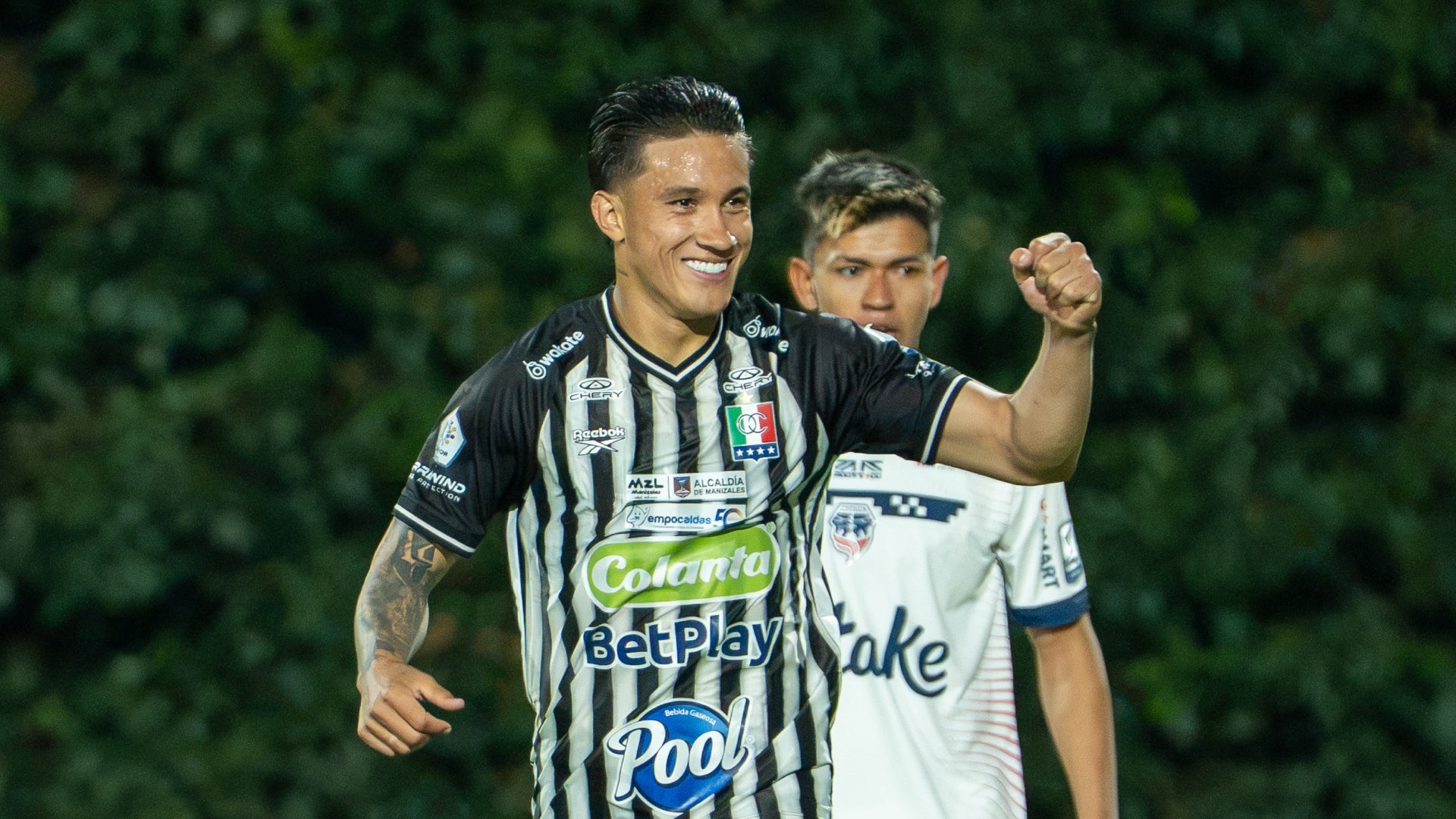 Once Caldas le remontó a Fortaleza con táctica y golazos (Resumen) - VizzorImage