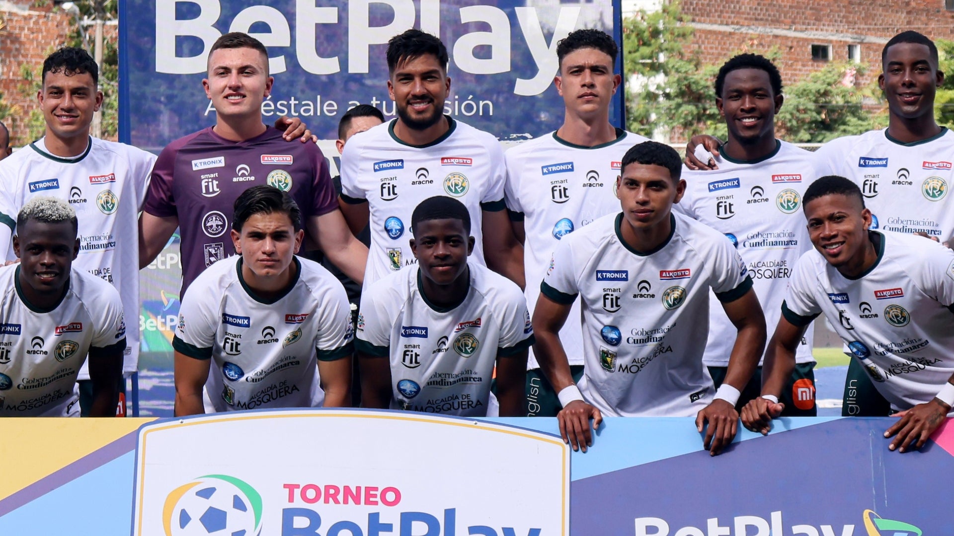 Real Cundinamarca celebró un gran gol ante Internacional Palmira - VizzorImage