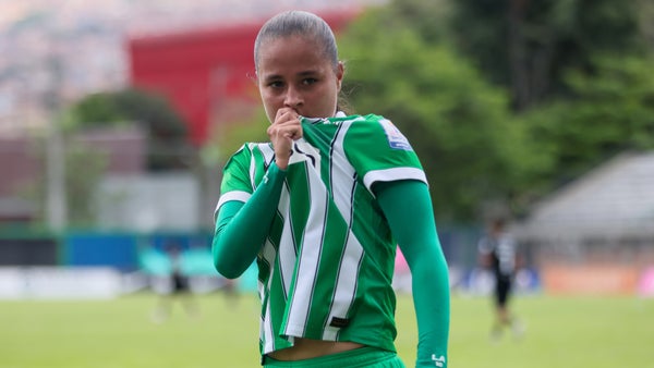 Atlético Nacional gana en casa y mete presión a Millonarios