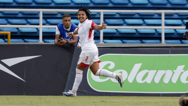 Santa Fe dio el golpe ante América y se llevó un triunfo de oro Santa Fe dio el golpe ante América y se llevó un triunfo de oro