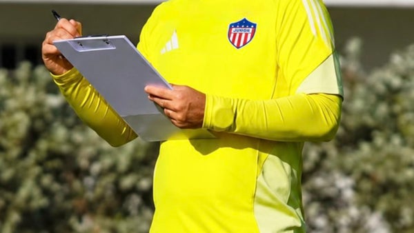 Club del FPC anunció a DT con reciente paso por Junior