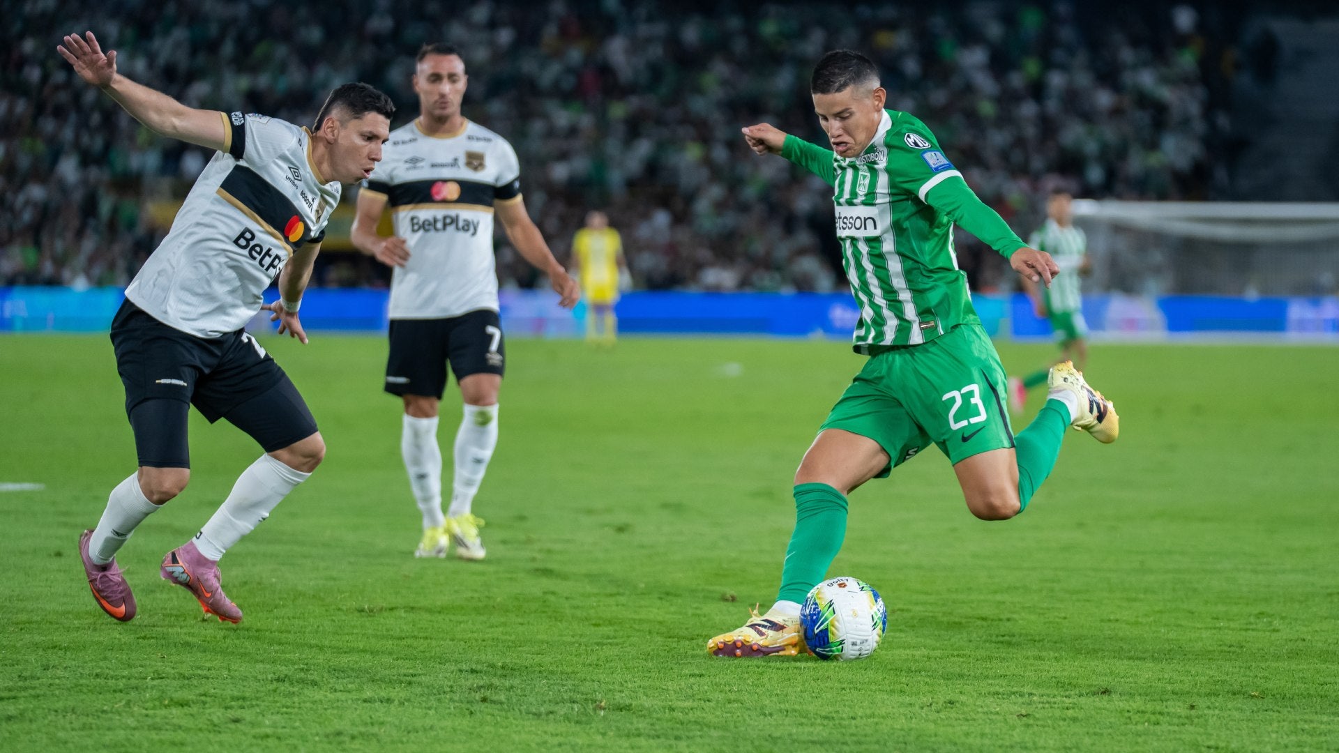 James Rodríguez debutó con Nacional ante Inter Bogotá