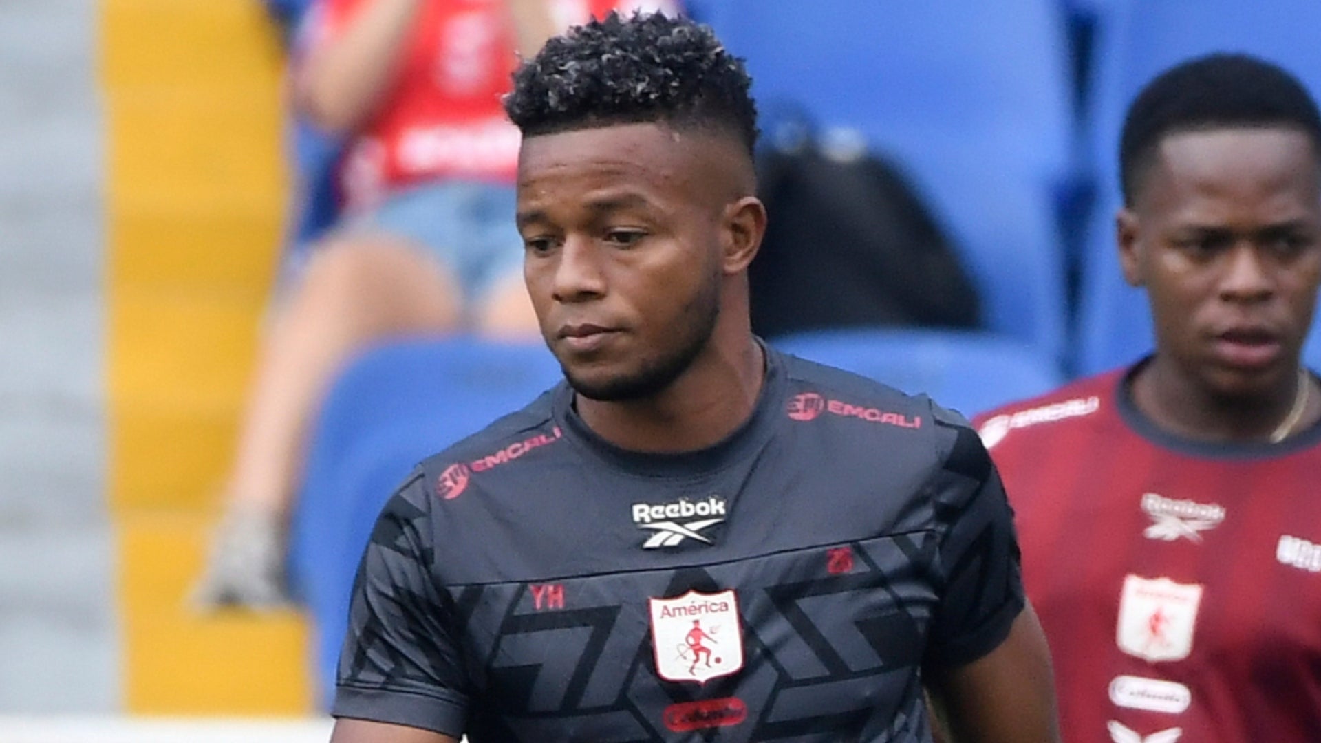 América recibe dos nuevas decisiones en el caso de Yhormar Hurtado - VizzorImage