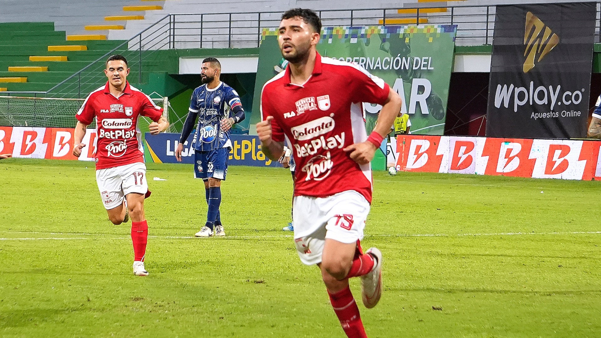 Santa Fe dominó y no tuvo piedad con Alianza FC (Resumen) - VizzorImage