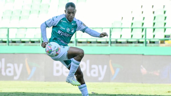 Mira el golazo de Melanin Aponzá con Cali ante Nacional Mira el golazo de Melanin Aponzá con Cali ante Nacional