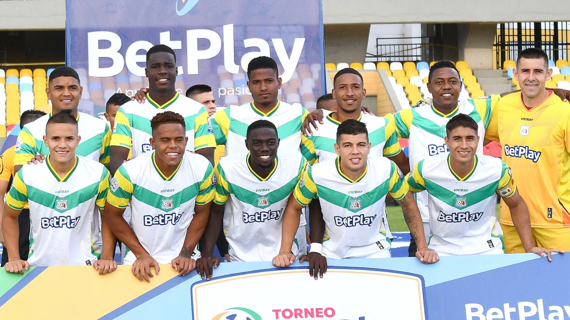 Quindío sufrió gol de Real Cundinamarca por error del portero Silva - VizzorImage