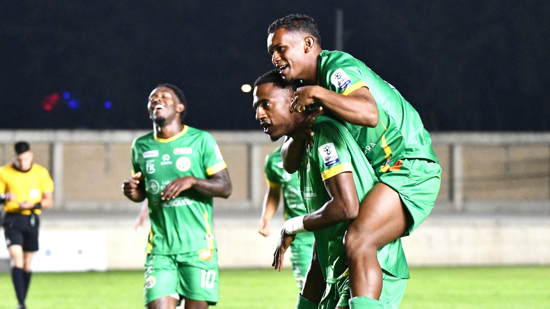 Real Cundinamarca derrotó con autoridad a Deportes Quindío - VizzorImage