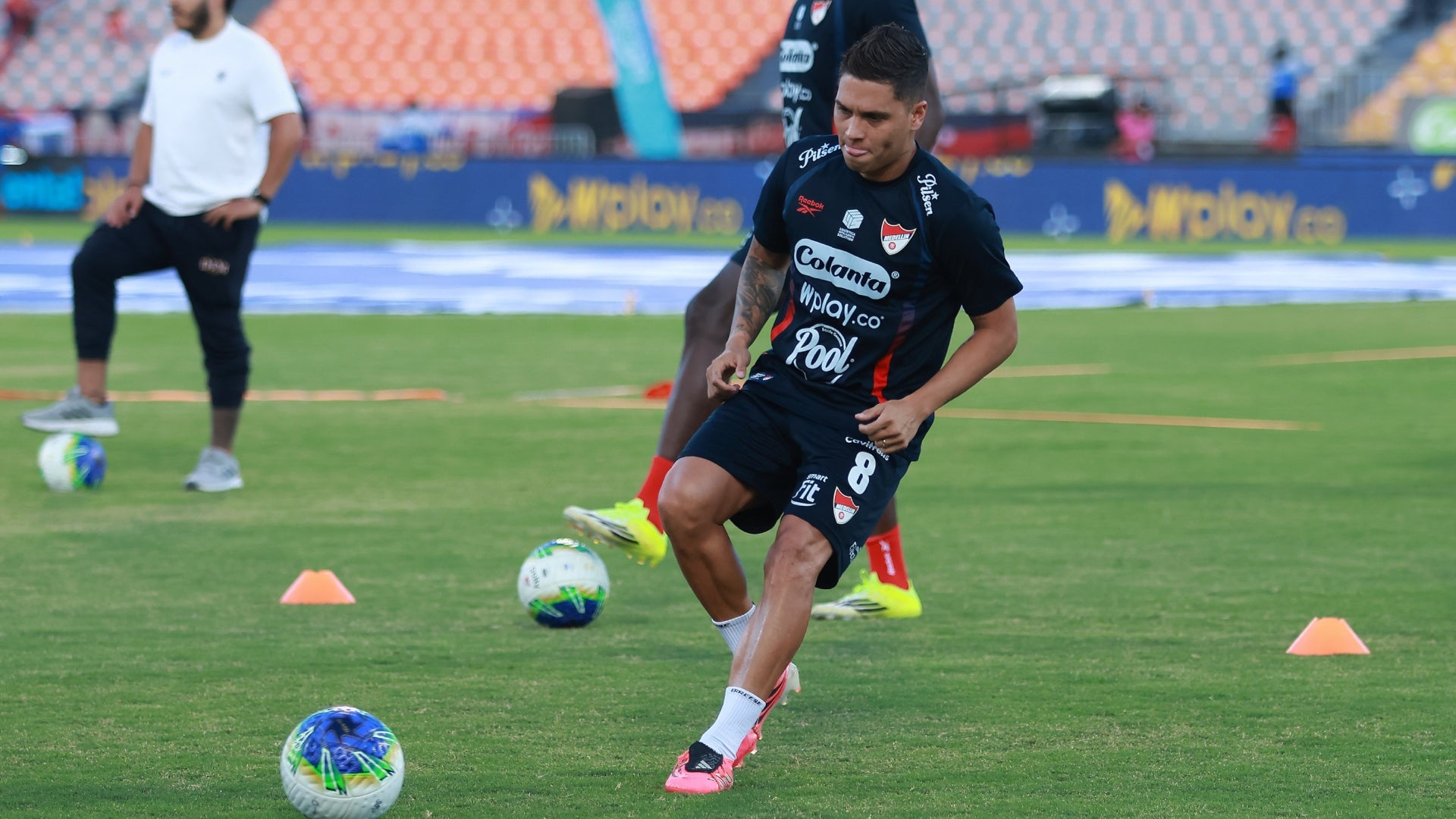 Quintero salió lesionado ante Jagures