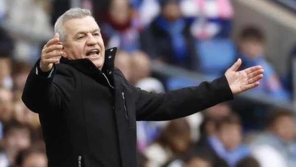 Javier Aguirre es presentado de forma sorpresiva por su nuevo club Javier Aguirre es presentado de forma sorpresiva por su nuevo club
