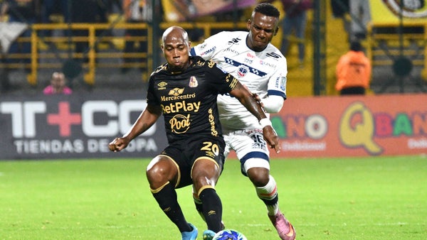 Fortaleza empató con un golazo a Tolima en el último minuto