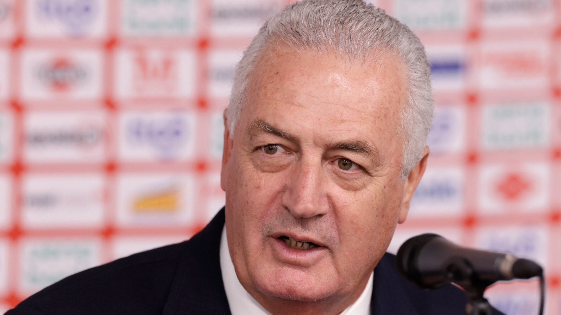 Alfaro habló sobre su retiro como entrenador