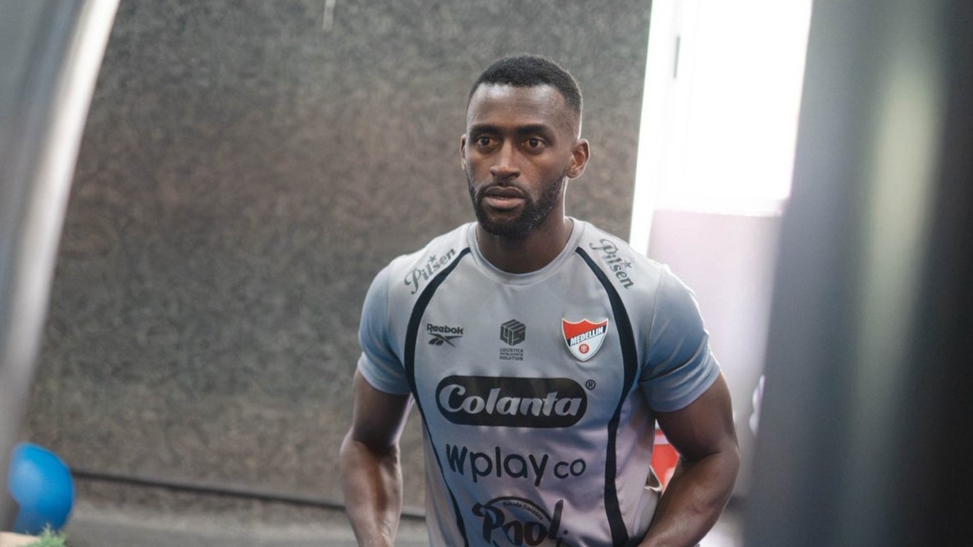 Jackson Martínez entrena con Medellín
