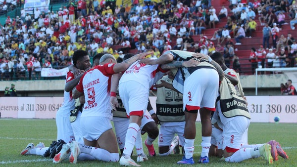 Santa Fe define convocatoria clave para medir fuerzas ante Medellín