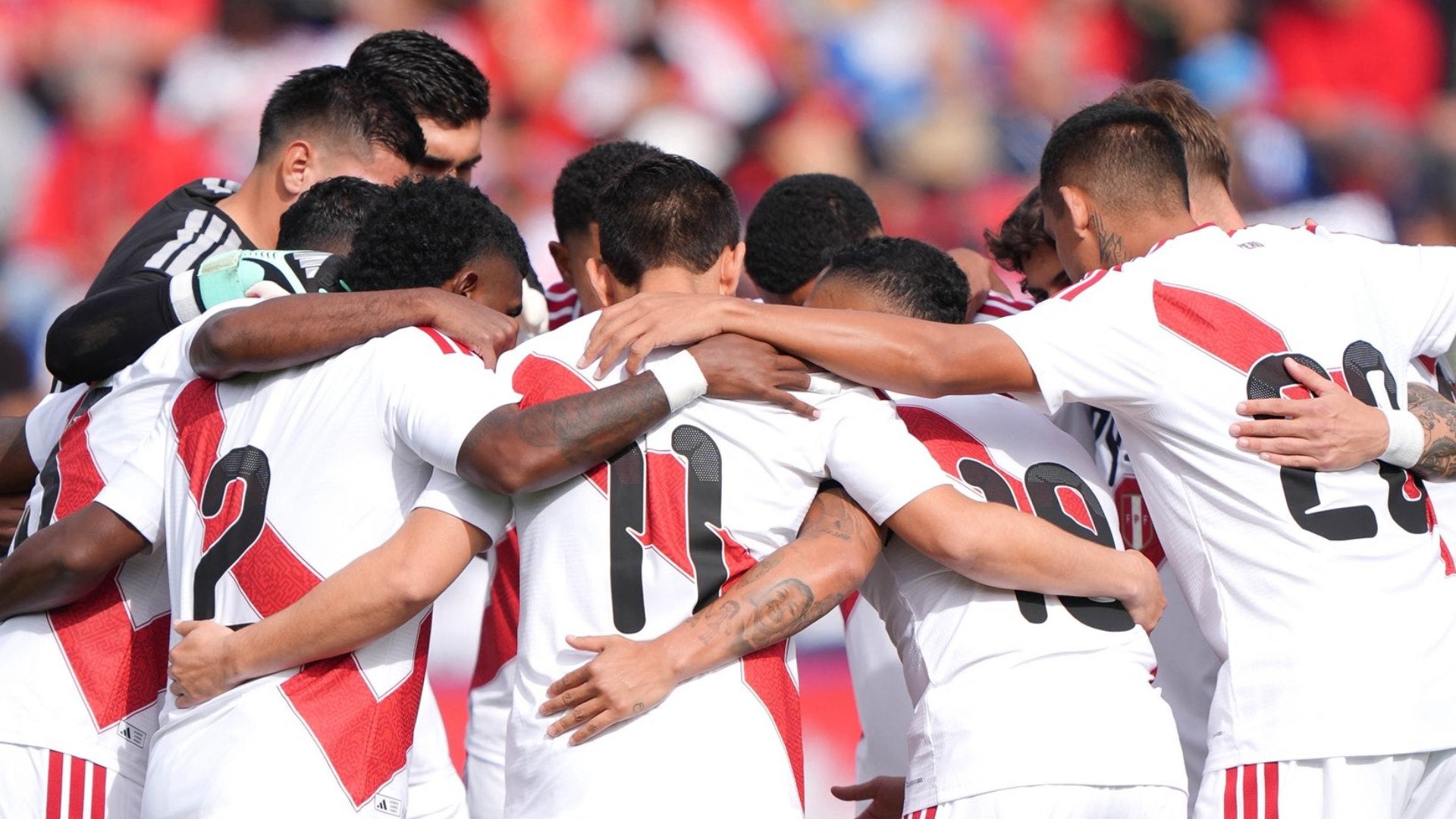Perú anuncia la salida de un jugador antes de jugar ante Colombia