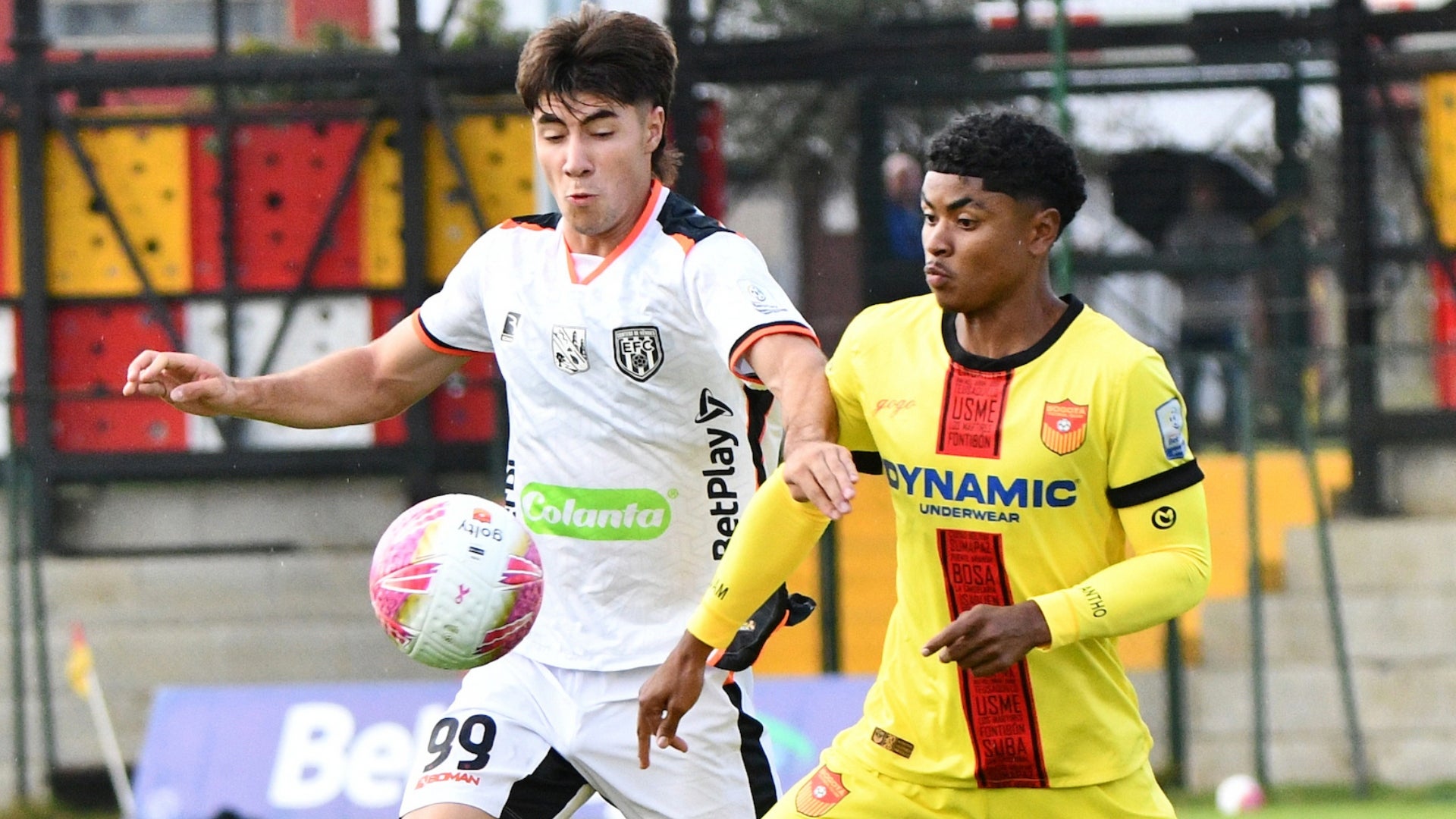 Envigado estuvo cerca de marcar gol de laboratorio ante Bogotá - VizzorImage (1)