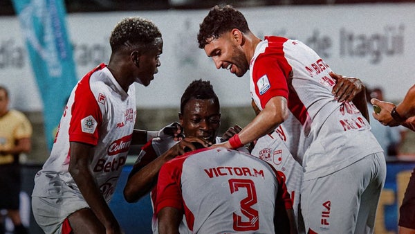 Santa Fe venció a Medellín con gol agónico y lo pasó en la tabla Santa Fe venció a Medellín con gol agónico y lo pasó en la tabla