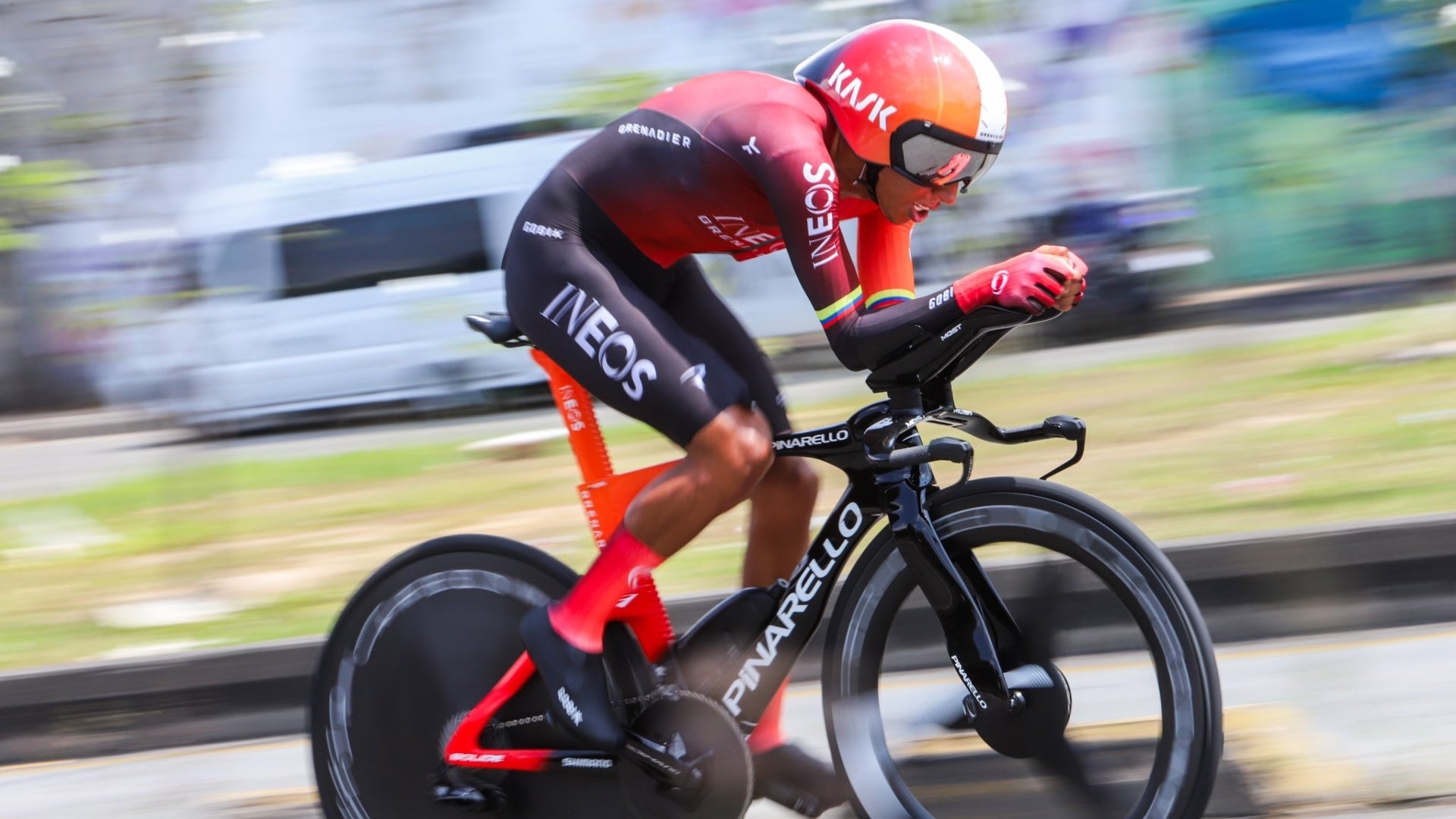 Egan Bernal se pronunció sobre su futuro