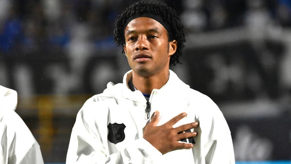 Cuadrado encendió las alarmas de Jaguares con un potente remate Cuadrado encendió las alarmas de Jaguares con un potente remate