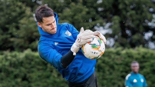 Guillermo de Amores define su futuro y firma un contrato hasta 2027 Guillermo de Amores define su futuro y firma un contrato hasta 2027