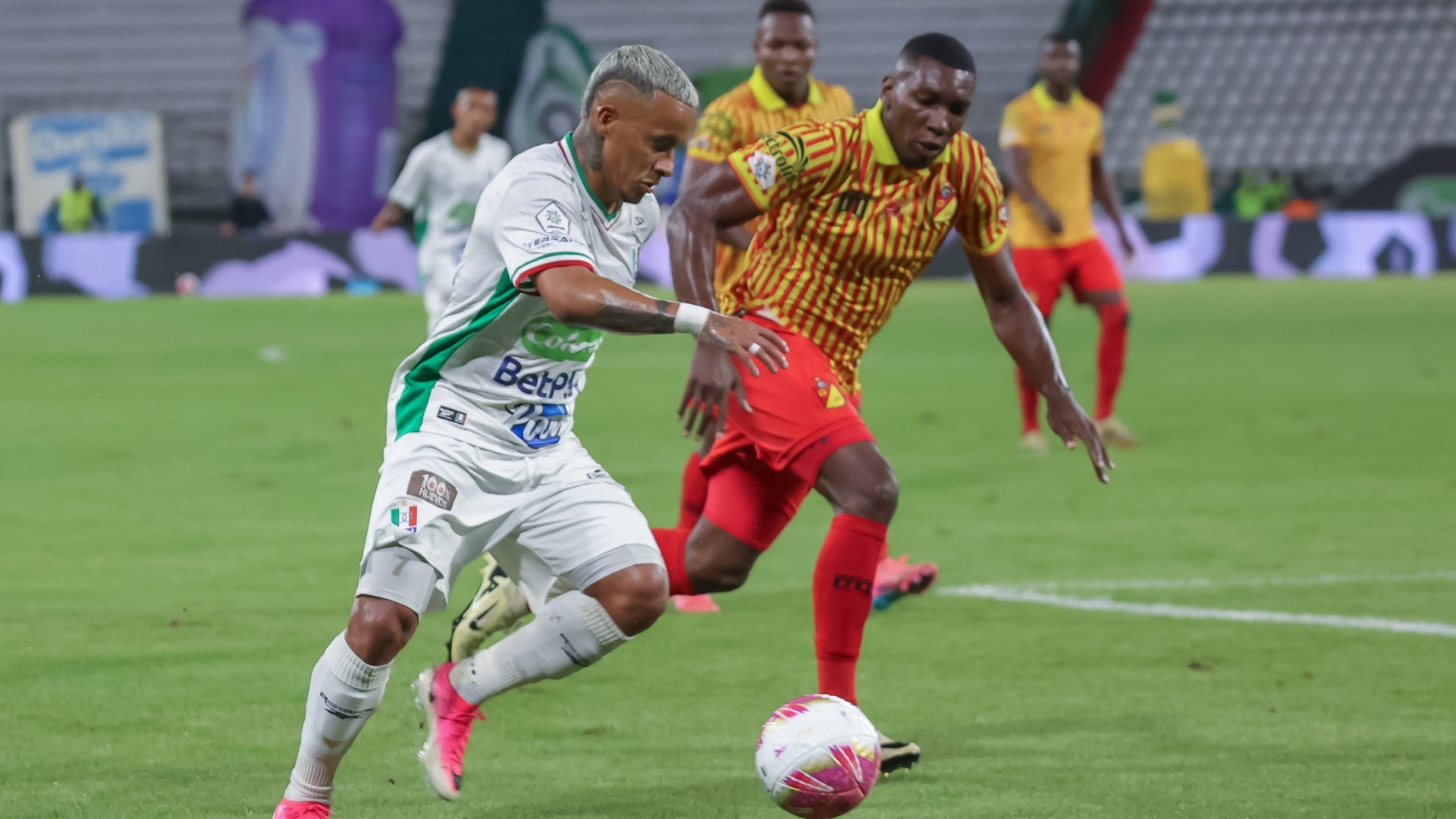 Once Caldas y Pereira se repartieron puntos