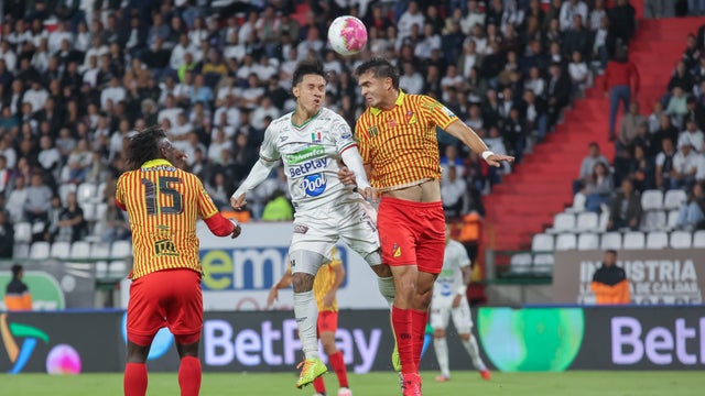 Once Caldas y Pereira se repartieron puntos (1)