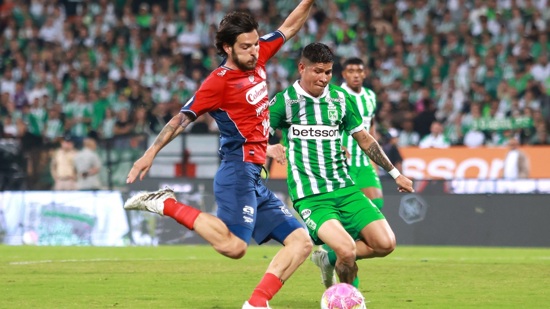 Carlos Antonio Vélez analizó la remontada de Nacional a Medellín - VizzorImage