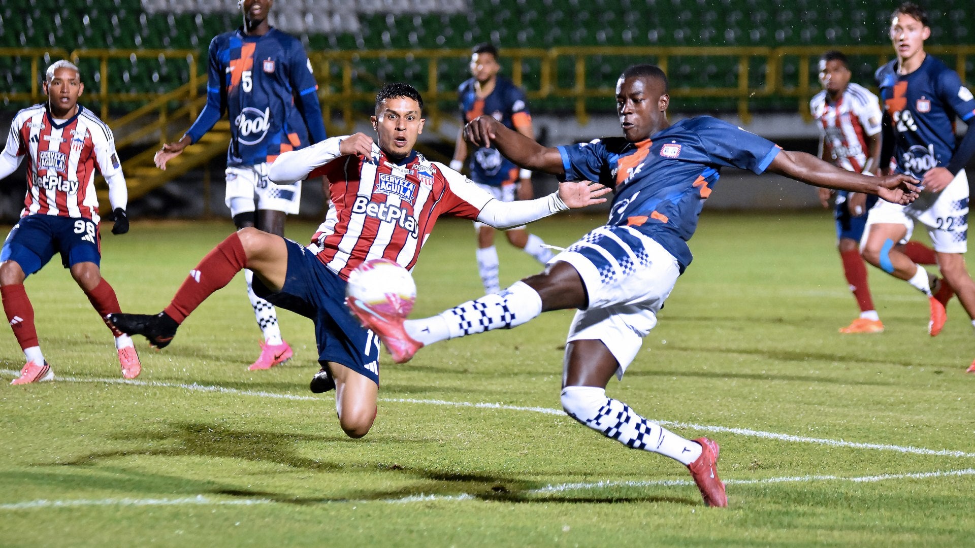 Junior y Chicó empataron