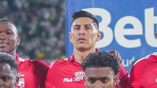 Mira el autogol de Olivera para Nacional sobre Santa Fe Mira el autogol de Olivera para Nacional sobre Santa Fe